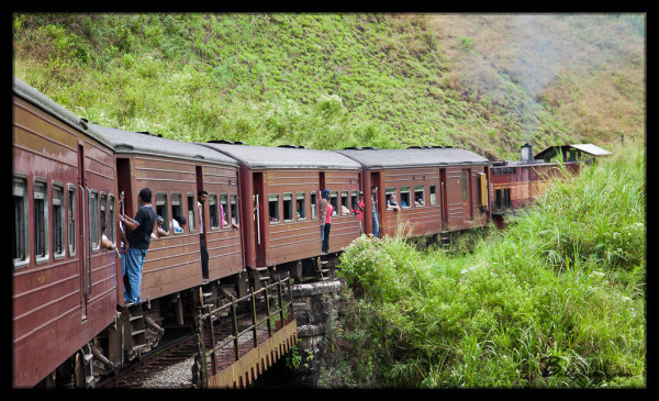 Train from Nuwara Eliya to Ella
