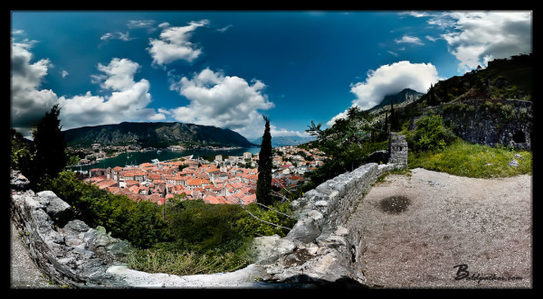 Trail up to Kotor Fortress